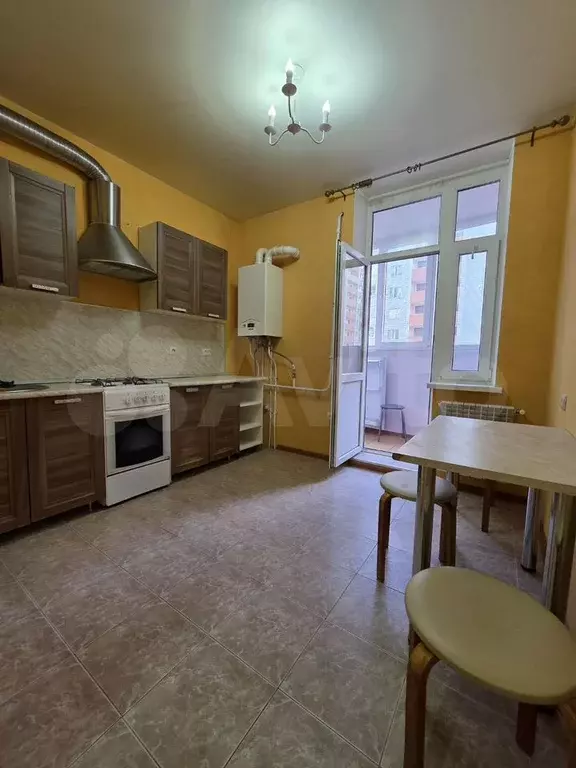 1-к. квартира, 40 м, 7/14 эт. - Фото 0
