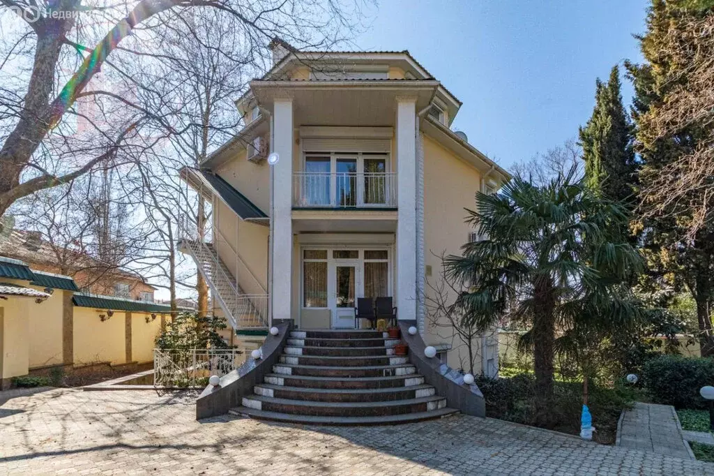 Дом в Ялта, улица Дзержинского, 14 (380 м) - Фото 1