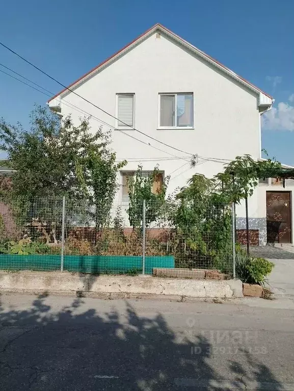 Дом в Крым, Евпатория ул. Рабочая, 48 (200 м) - Фото 1