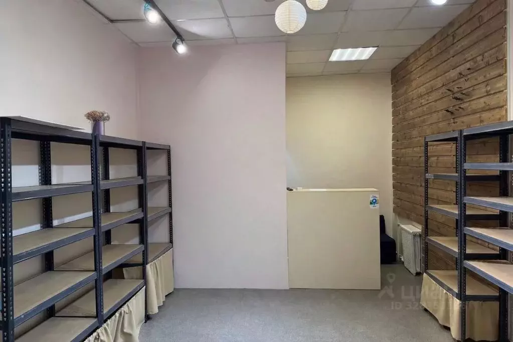 Торговая площадь в Саха (Якутия), Якутск ул. Лермонтова, 33 (24 м) - Фото 1