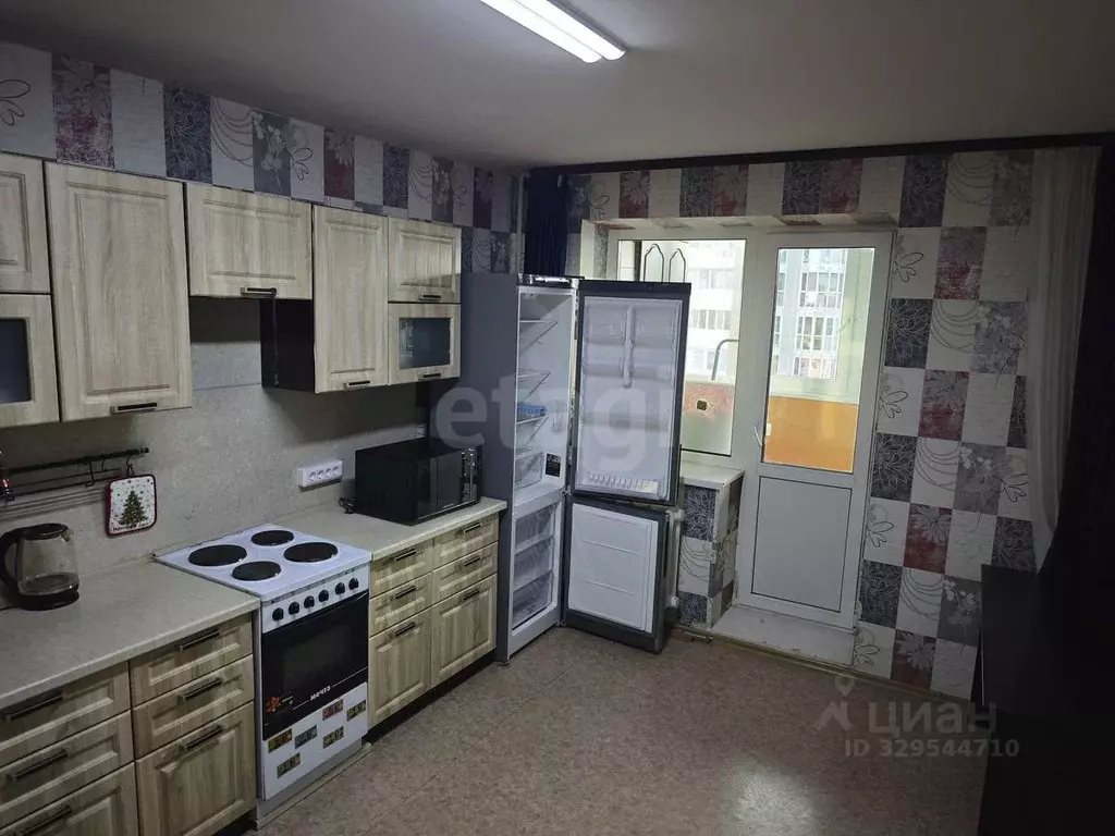 1-к кв. Вологодская область, Череповец ул. Раахе, 54 (52.6 м) - Фото 1