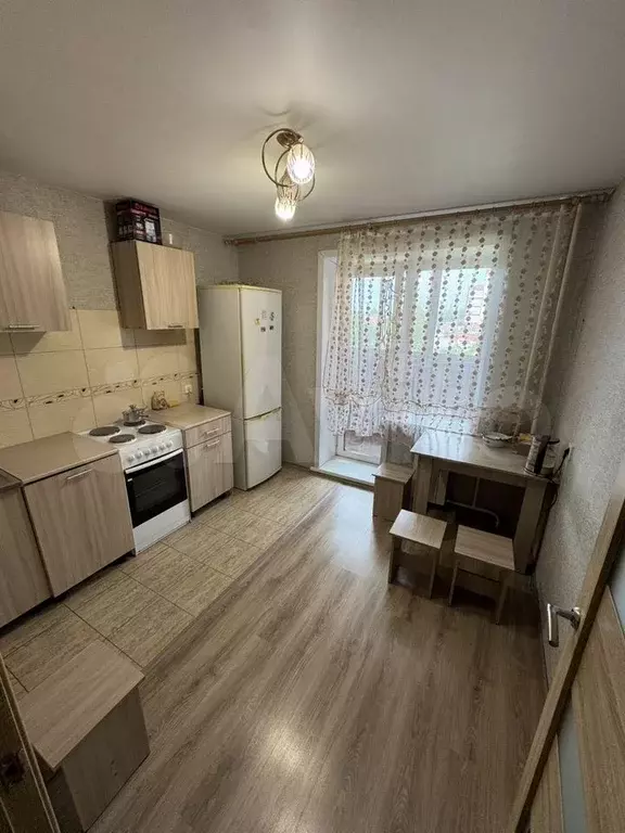 1-к. квартира, 38 м, 2/9 эт. - Фото 0