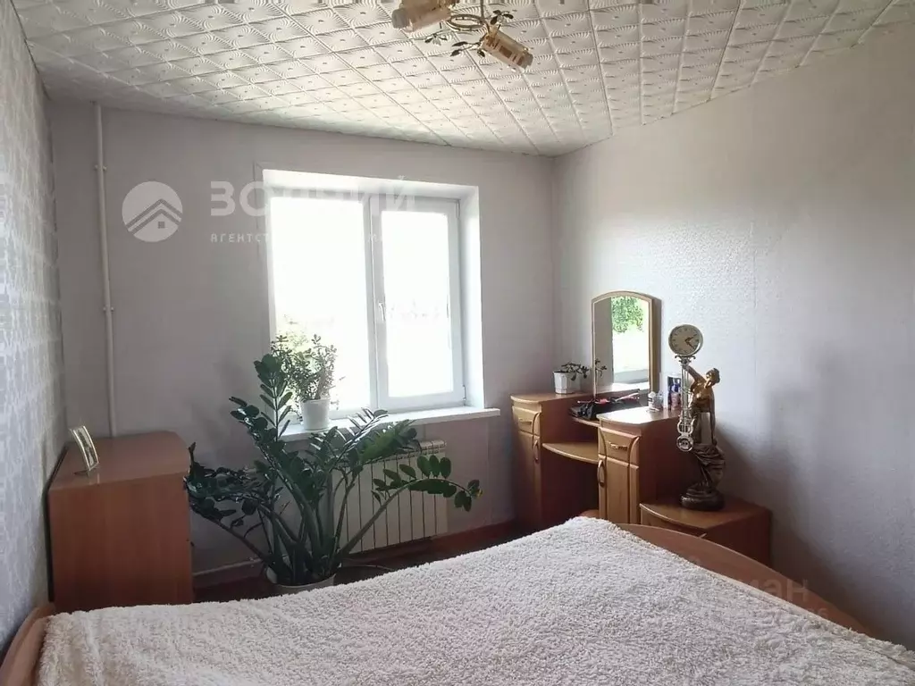 4-к кв. Чувашия, с. Красноармейское ул. Ленина, 74 (71.9 м) - Фото 1