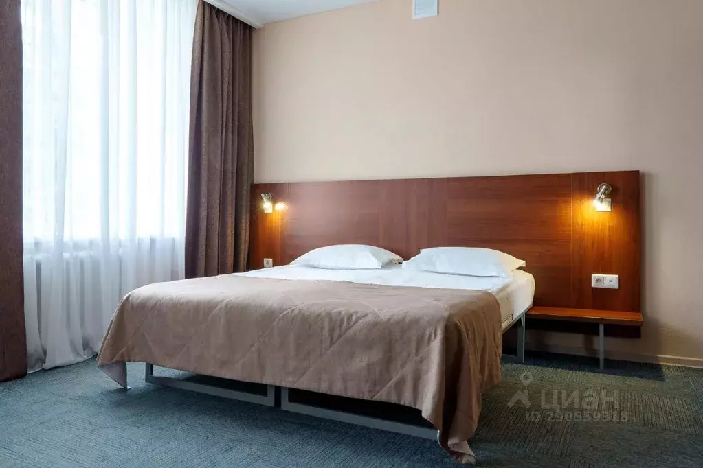 Комната Омская область, Омск ул. Суворова, 110 (18.0 м) - Фото 1