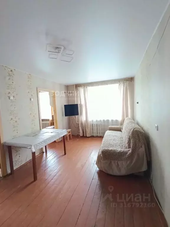 4-к кв. Чувашия, Канаш ул. Фрунзе, 15 (60.9 м) - Фото 1