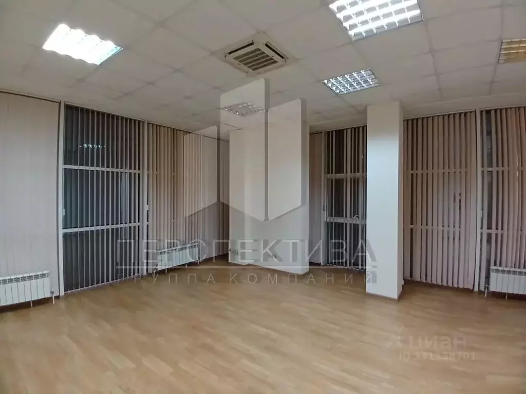 Офис в Краснодарский край, Новороссийск ул. Советов, 55к2 (82 м) - Фото 1