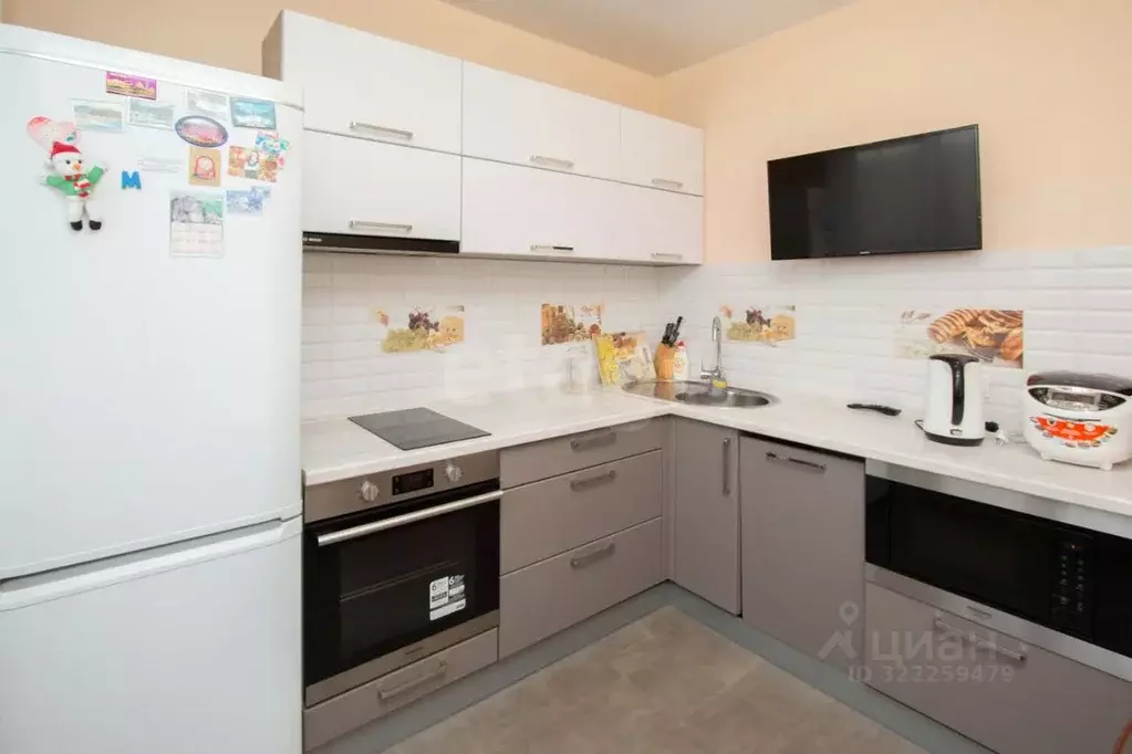 2-к кв. Кемеровская область, Новокузнецк ул. 11-й Гвардейской Армии, ... - Фото 1