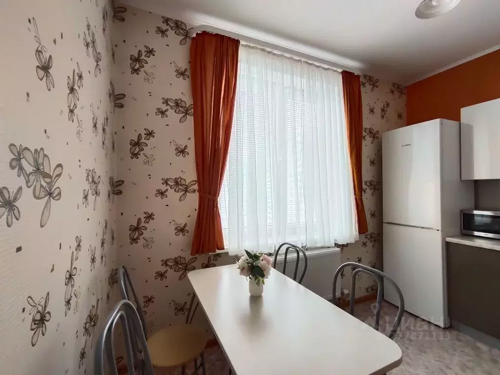 1-к кв. Башкортостан, Уфа ул. Мира, 8 (45.0 м) - Фото 1