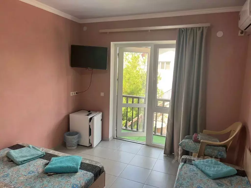 Комната Крым, Сакский район, Штормовское с/пос, с. Поповка ул. Мира, 3 - Фото 2