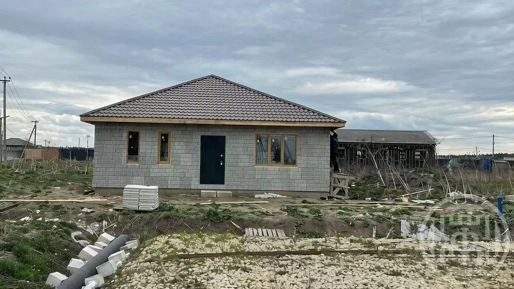 Дом в Ленинградская область, Тосненский район, Федоровское городское ... - Фото 1
