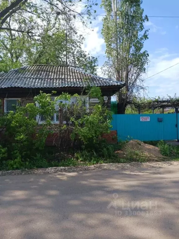 Дом в Саратовская область, Ровное рп ул. Октябрьская, 88 (54 м) - Фото 1