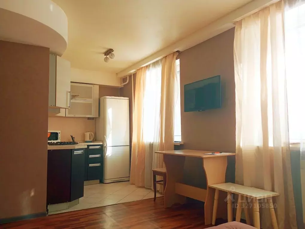 Студия Саратовская область, Саратов Беговая ул., 10 (30.0 м) - Фото 1