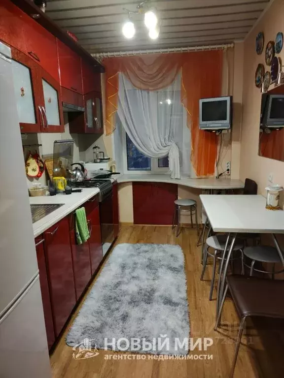 2-к кв. Нижегородская область, Бор ул. Победы, 18 (52.0 м) - Фото 1