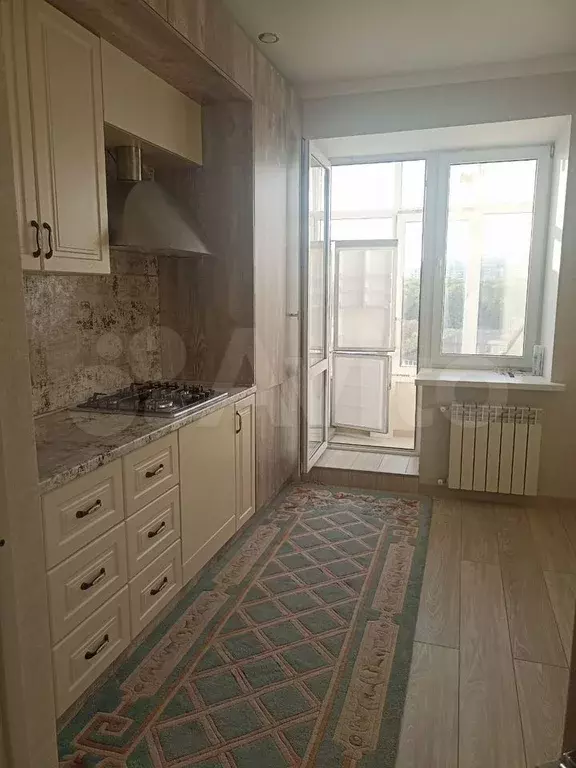 1-к. квартира, 43 м, 4/5 эт. - Фото 1