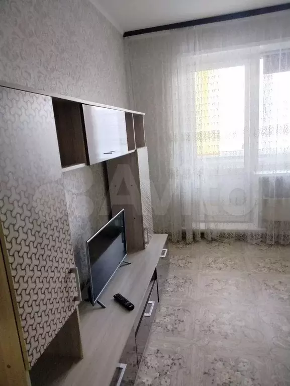 1-к. квартира, 36 м, 8/10 эт. - Фото 1
