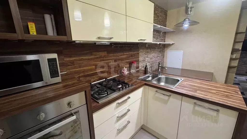 2-к кв. Ханты-Мансийский АО, Ханты-Мансийск Ледовая ул., 7 (66.9 м) - Фото 1