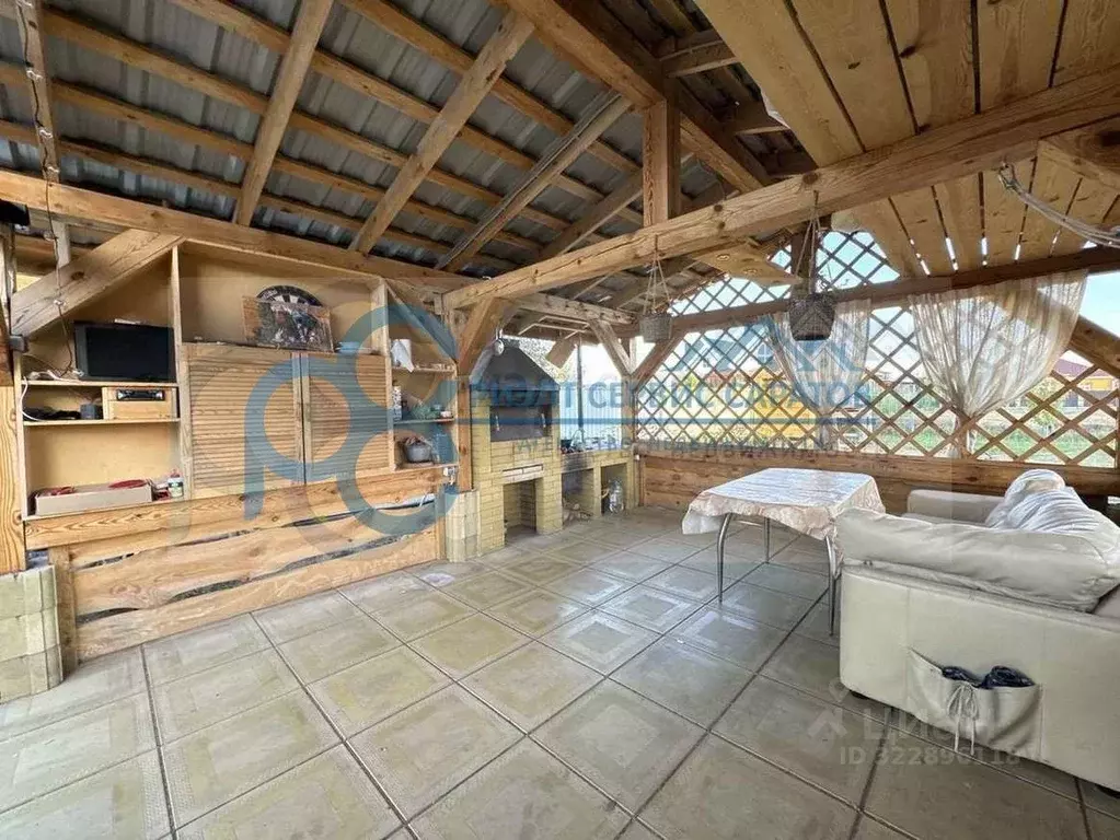 Дом в Саратовская область, Энгельсский район, Красноярское ... - Фото 2