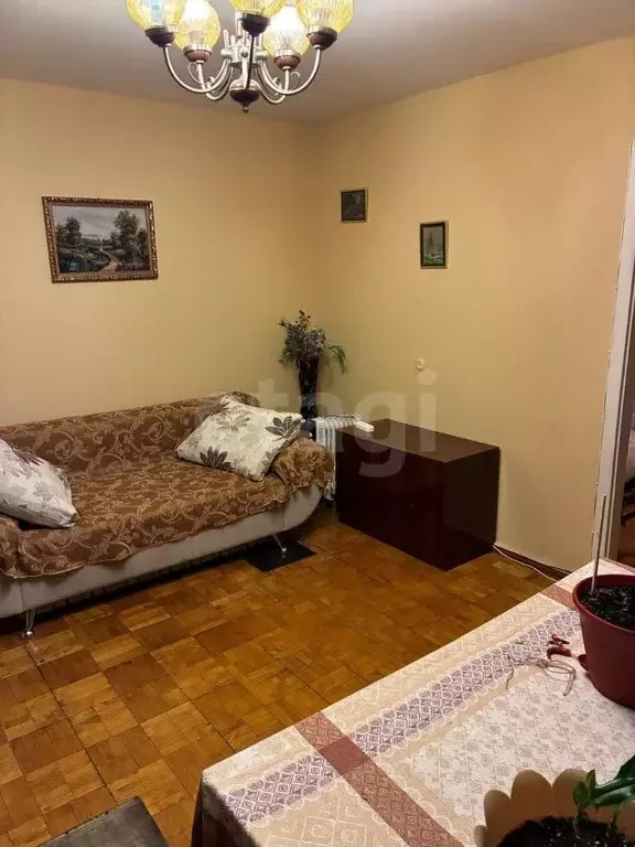 4-к кв. Тюменская область, Тюмень ул. 50 лет Октября, 44 (63.7 м) - Фото 2