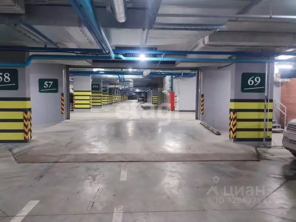 Гараж в Тюменская область, Тюмень ул. Арктическая, 8 (13 м) - Фото 1