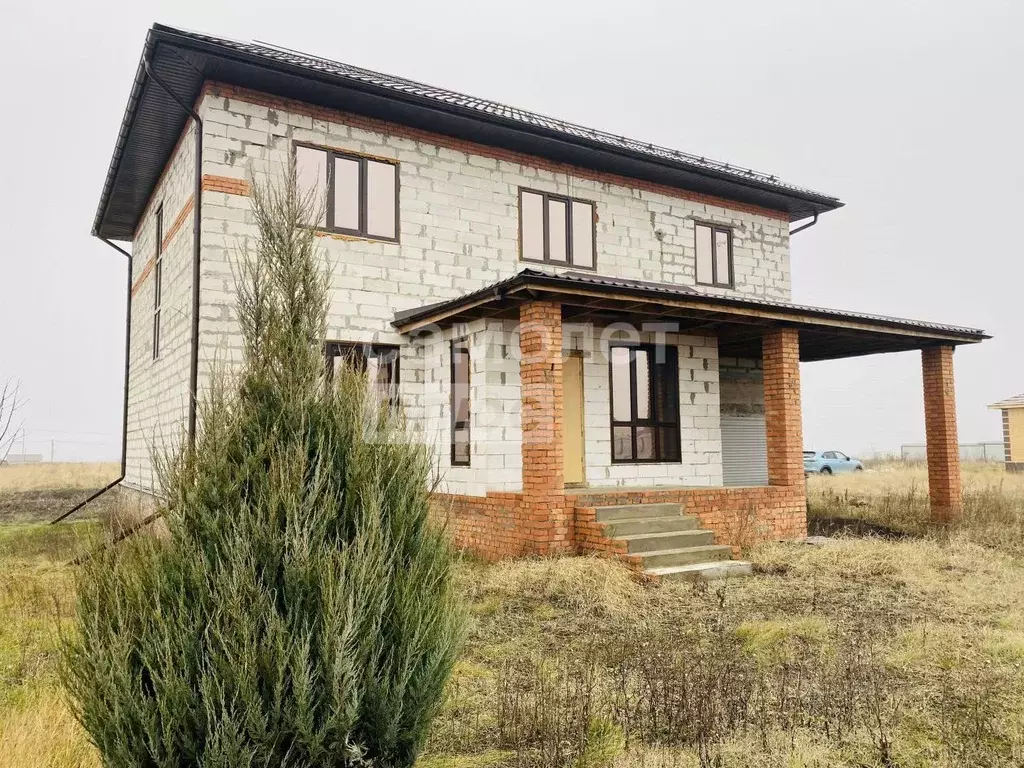 Дом в Курская область, Курский район, Новопоселеновский сельсовет, д. ... - Фото 1