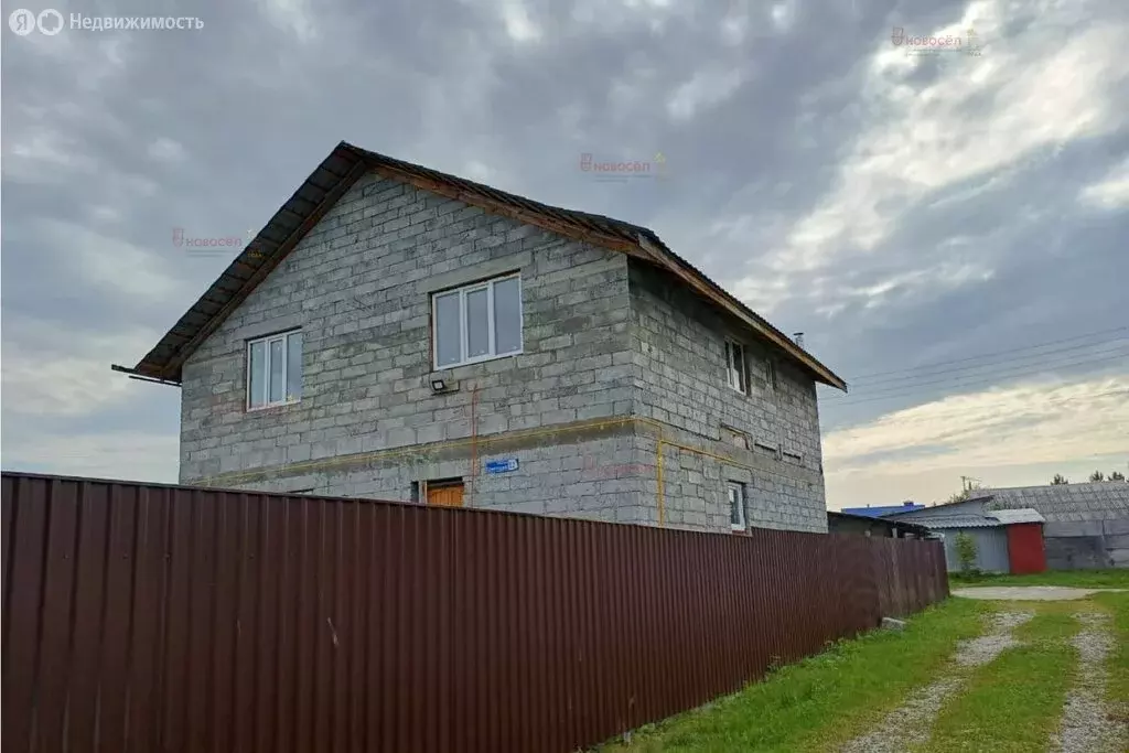 Дом в Монетный, Советская улица (170 м) - Фото 1