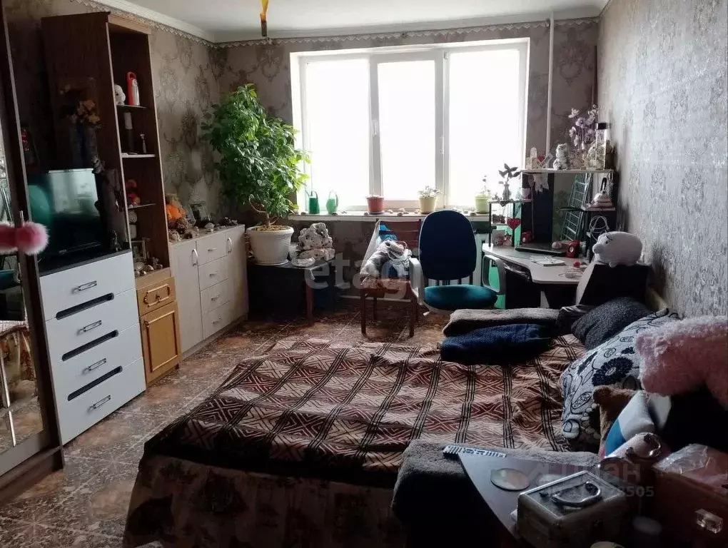 3-к кв. Крым, Симферополь городской округ, Комсомольское пгт пер. ... - Фото 0
