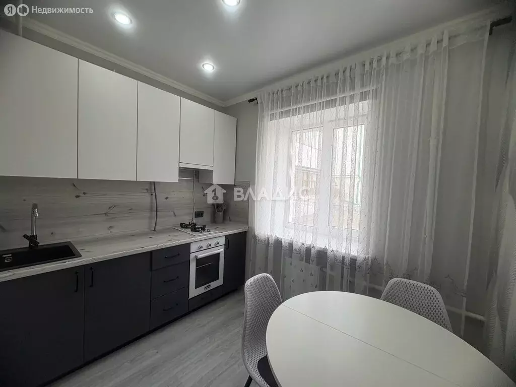 2-комнатная квартира: Октябрьский, улица Фрунзе, 5 (45.9 м) - Фото 1
