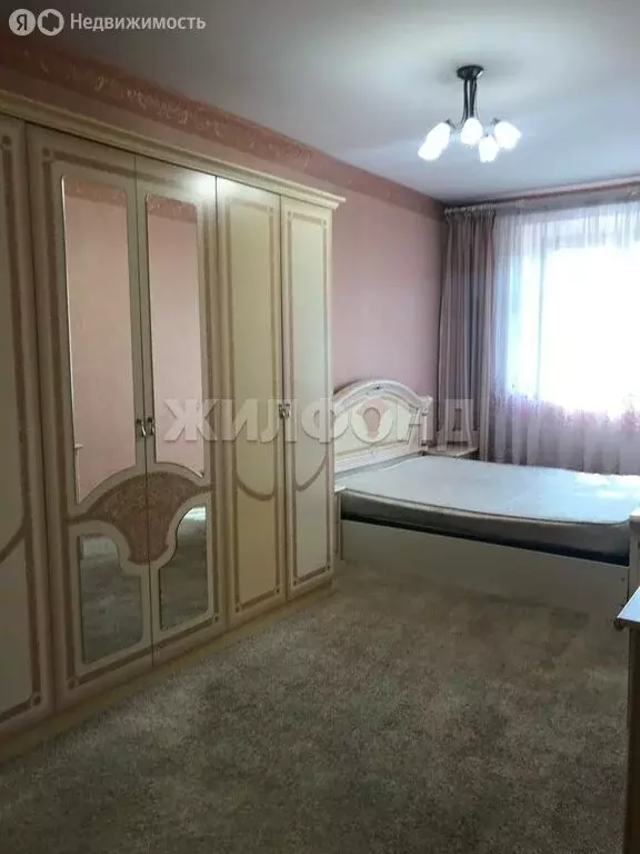 3-комнатная квартира: Новосибирск, улица Крылова, 48 (105 м) - Фото 0