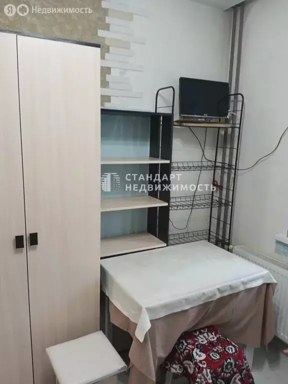 Квартира-студия: Тюмень, улица Новосёлов, 111 (15 м) - Фото 2