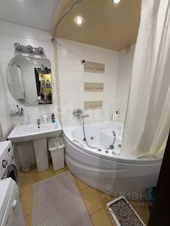 2-к кв. Челябинская область, Миасс ул. Инструментальщиков, 5 (66.1 м) - Фото 2