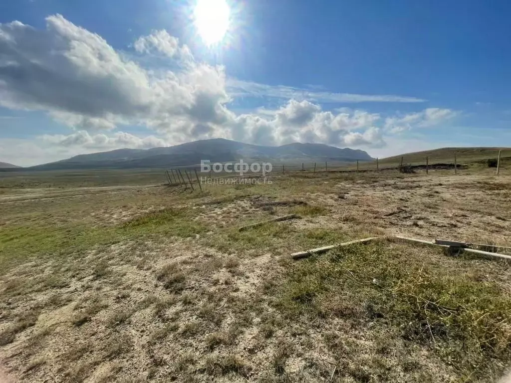 Участок в Крым, Судак муниципальный округ, с. Миндальное ул. Весенняя ... - Фото 1