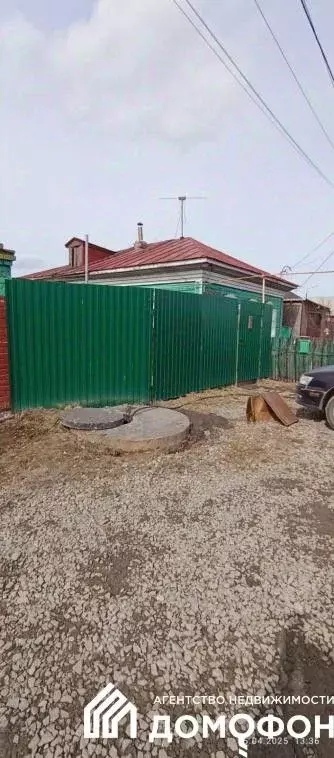 Дом в Омская область, Омск Порт-Артур мкр, ул. 2-я Красной Звезды, 98 ... - Фото 1