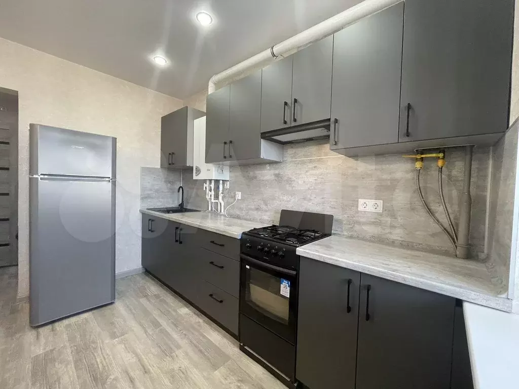 1-к. квартира, 42 м, 4/5 эт. - Фото 1