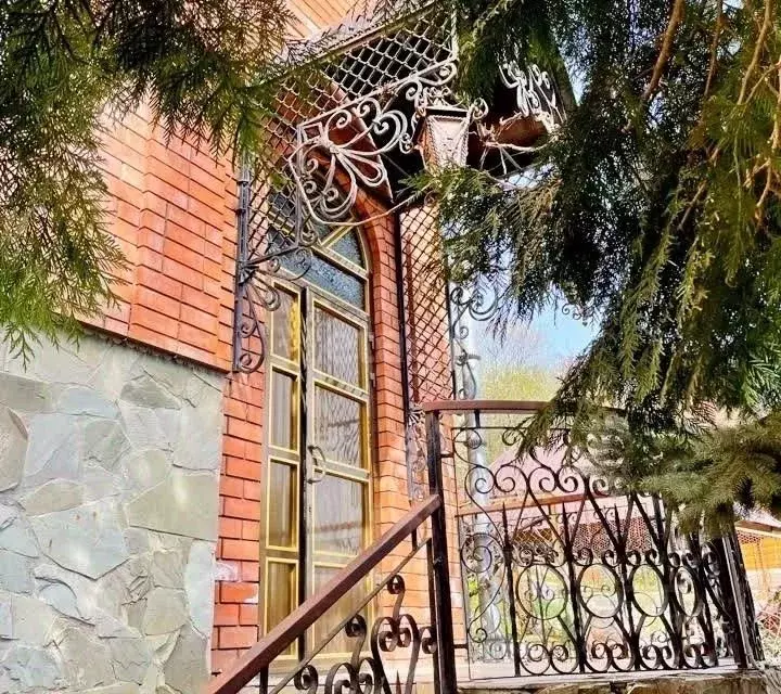 Дом в Краснодарский край, Горячий Ключ ул. Щорса (251 м) - Фото 1