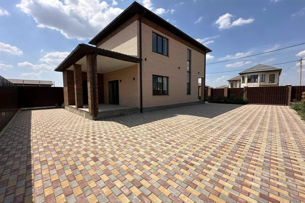 Дом в Краснодарский край, Краснодар проезд 2-й Лоцманский (134 м) - Фото 1