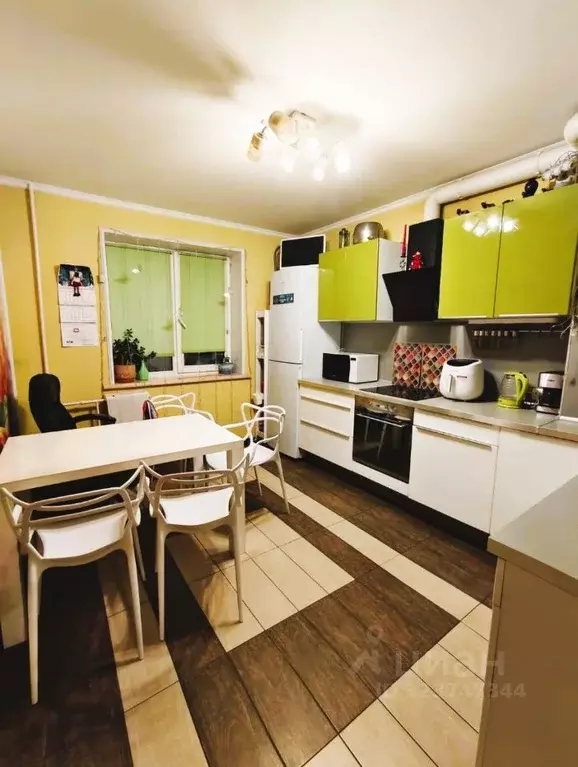 3-к кв. Башкортостан, Уфа ул. Набережная реки Уфы, 45/3 (80.0 м) - Фото 1