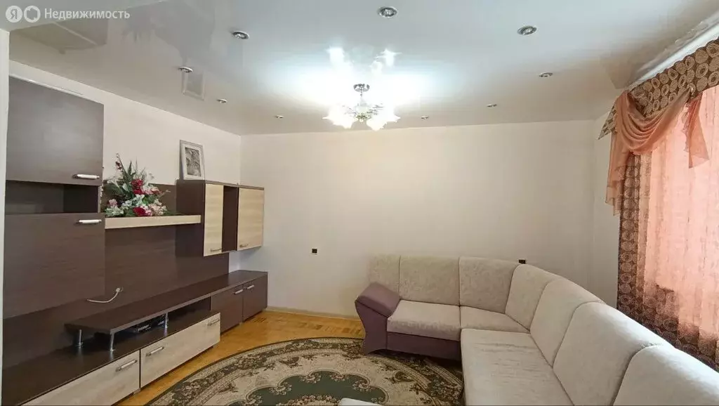 4-комнатная квартира: Киров, микрорайон Лянгасово, Молодёжный проезд, ... - Фото 2