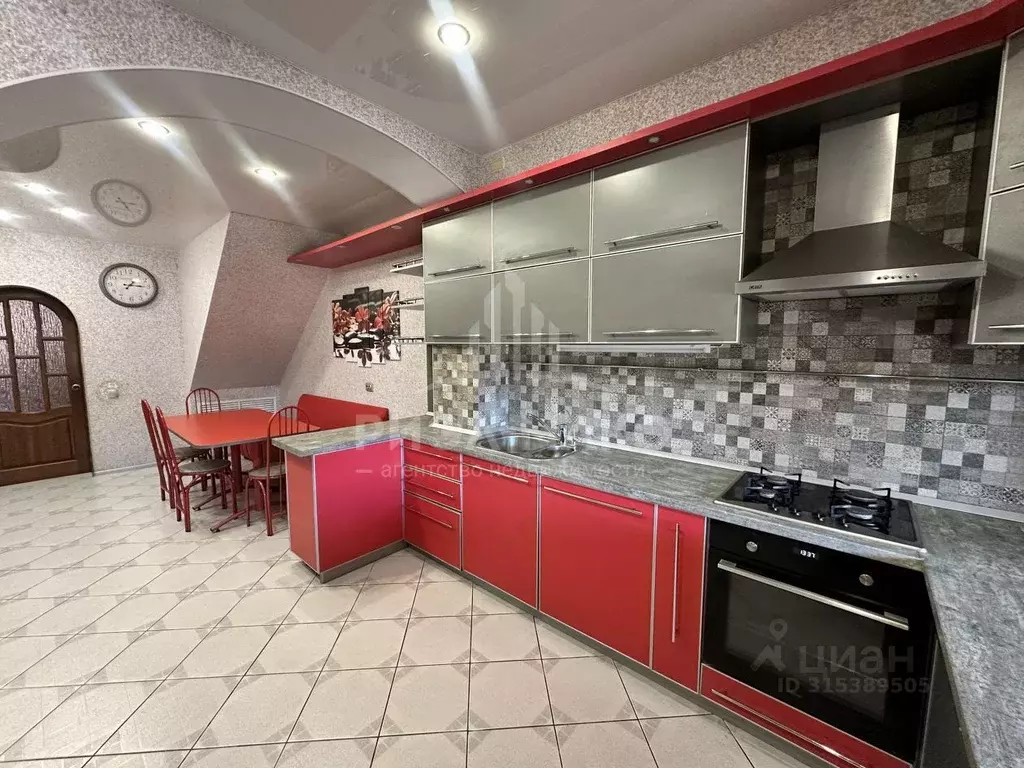 Дом в Брянская область, Брянск Смольная ул., 5 (157 м) - Фото 2