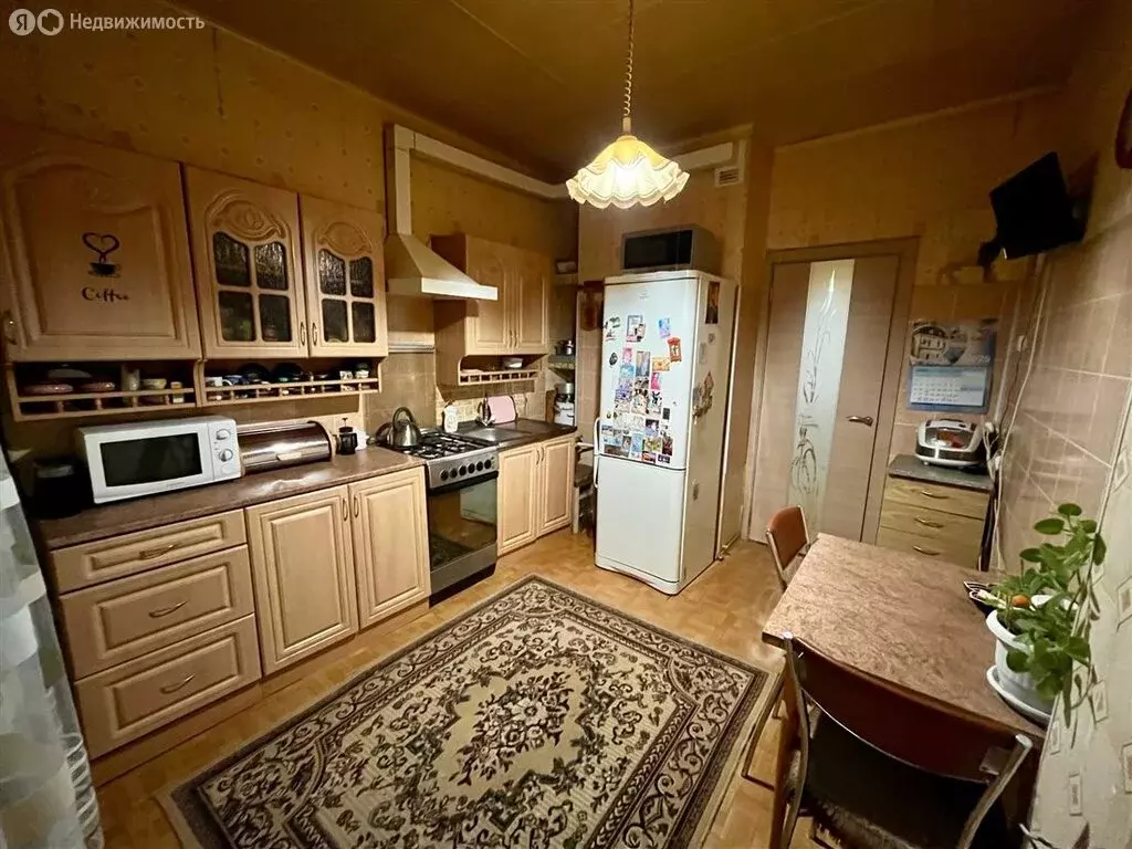 2-комнатная квартира: Гатчина, улица Генерала Сандалова, 5 (62.8 м) - Фото 1