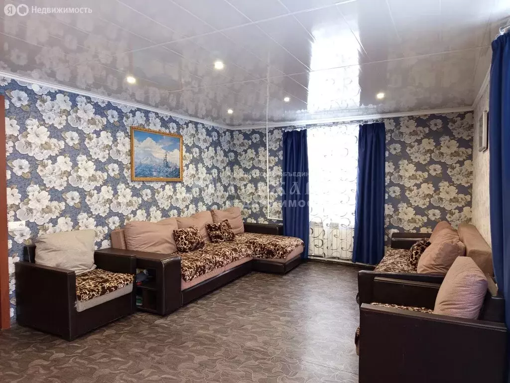 Дом в Ленинск-Кузнецкий, улица Энергетиков (100 м) - Фото 2