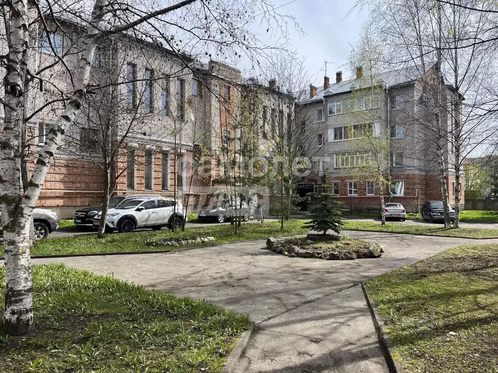 5-к кв. Вологодская область, Вологда ул. Карла Маркса, 9Б (286.3 м) - Фото 0