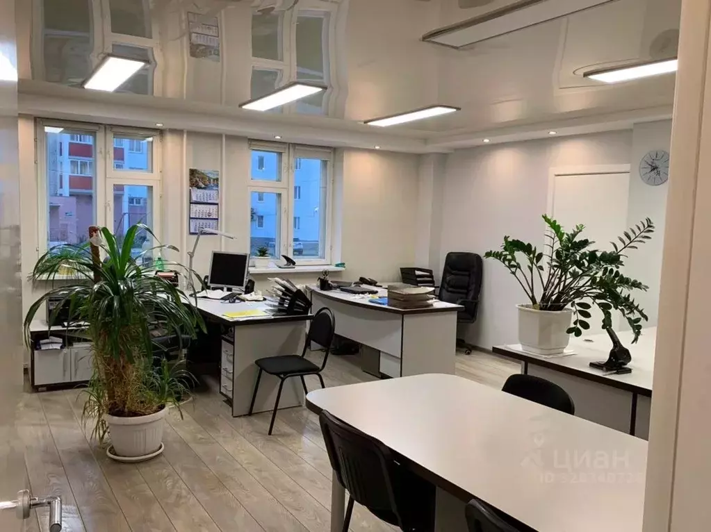 Офис в Кировская область, Киров Московская ул., 107к1 (186 м) - Фото 1