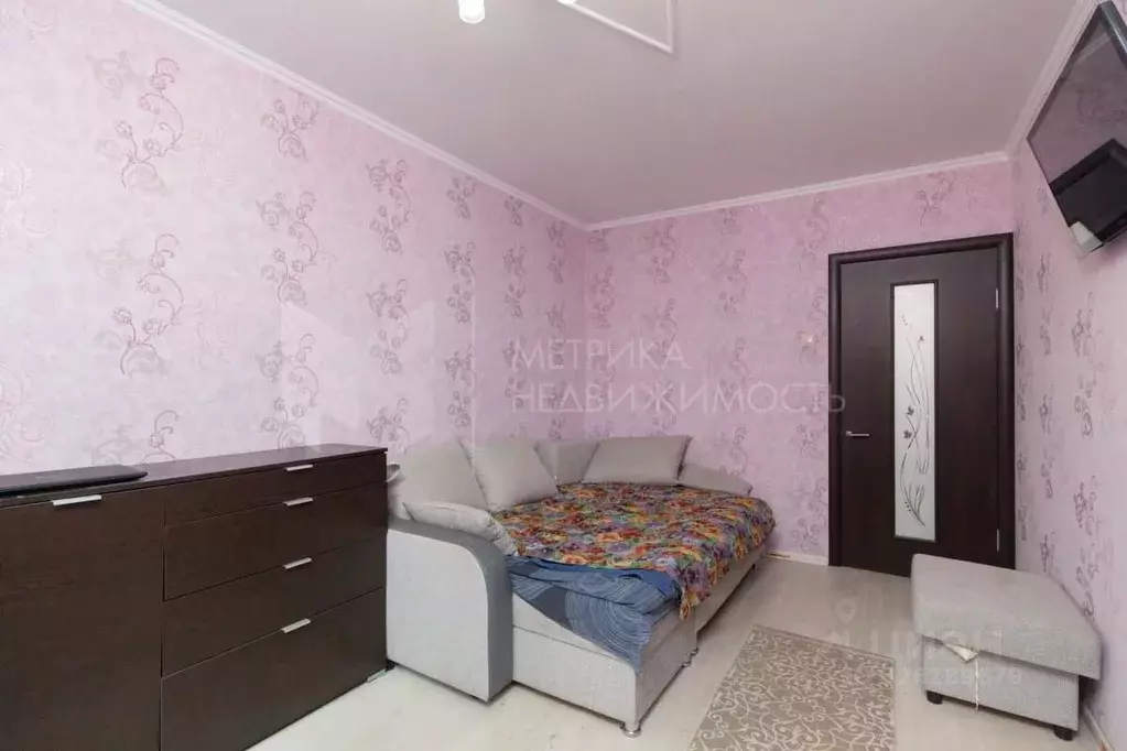 1-к кв. Тюменская область, Тюмень Молодежная ул., 70А (31.6 м) - Фото 1