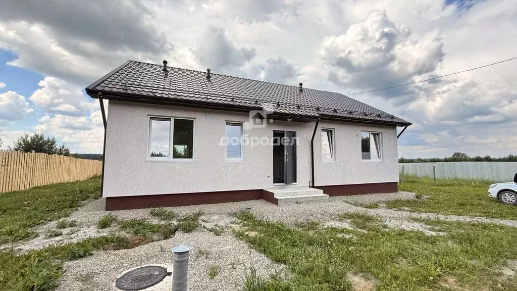 Дом в Свердловская область, Белоярский пгт ул. Благодатная, 68 (97 м) - Фото 2