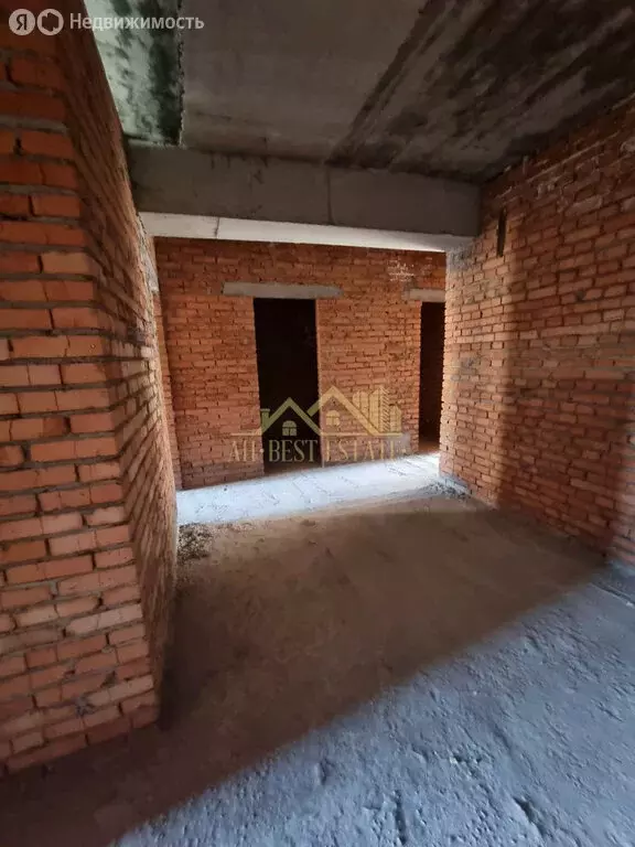 3-комнатная квартира: Владикавказ, улица Билара Кабалоева, 12Б (95 м) - Фото 1