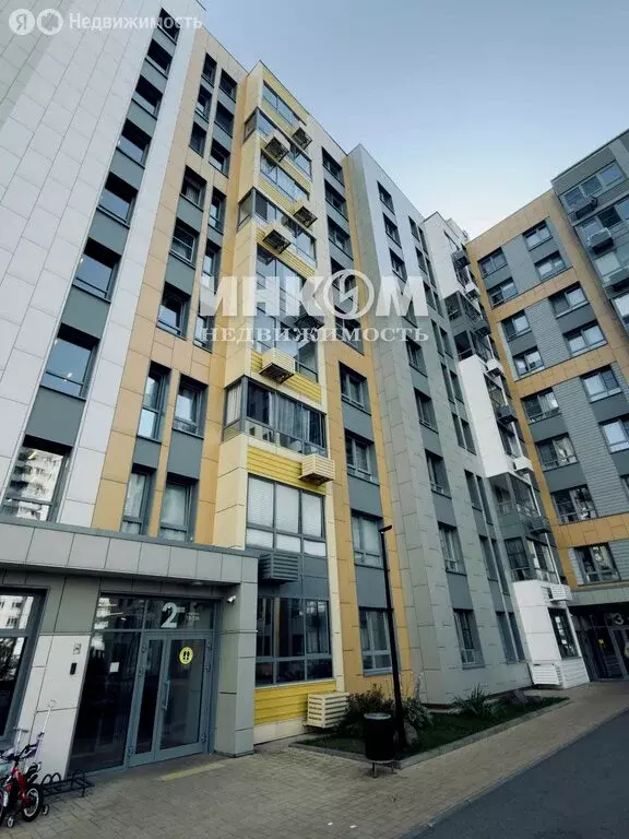 3-комнатная квартира: Москва, Барвихинская улица, 6 (85.9 м) - Фото 2