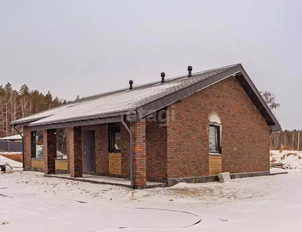 Дом в Свердловская область, Сысертский муниципальный округ, Кадниково ... - Фото 1