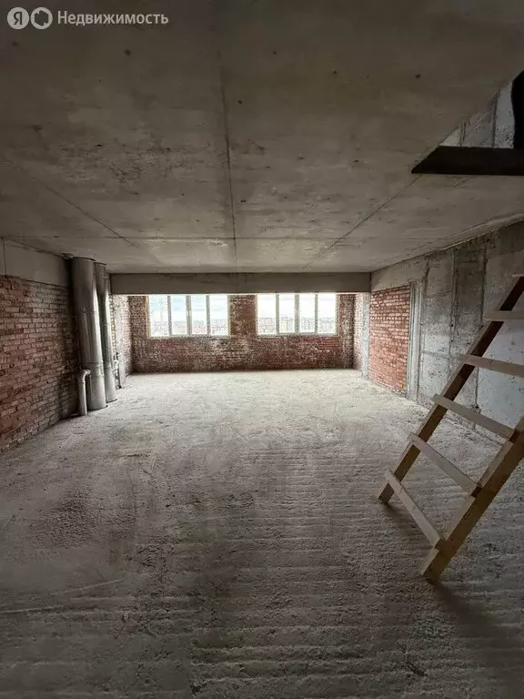 3-комнатная квартира: Владикавказ, улица Хадарцева, 29Б (120 м) - Фото 1