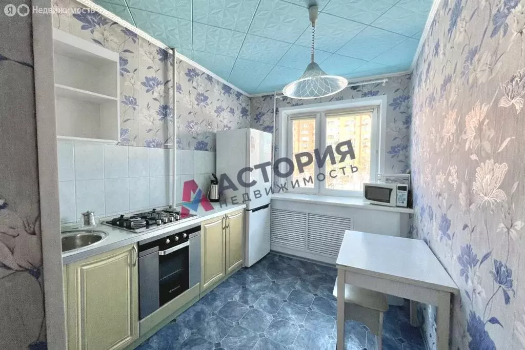 2-комнатная квартира: Тула, улица Лейтейзена, 6 (50 м) - Фото 1