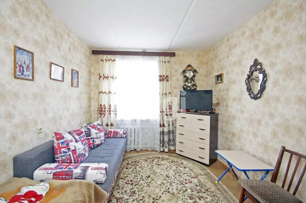 3-к кв. Омская область, Омск ул. 33-я Северная, 48 (82.2 м) - Фото 0
